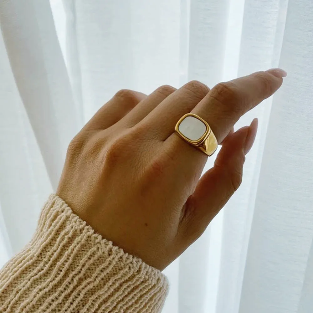 Gold Ring Shell