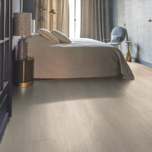 Quick-Step Laminate Majestic Valley Oak Light Beige 9.5mm